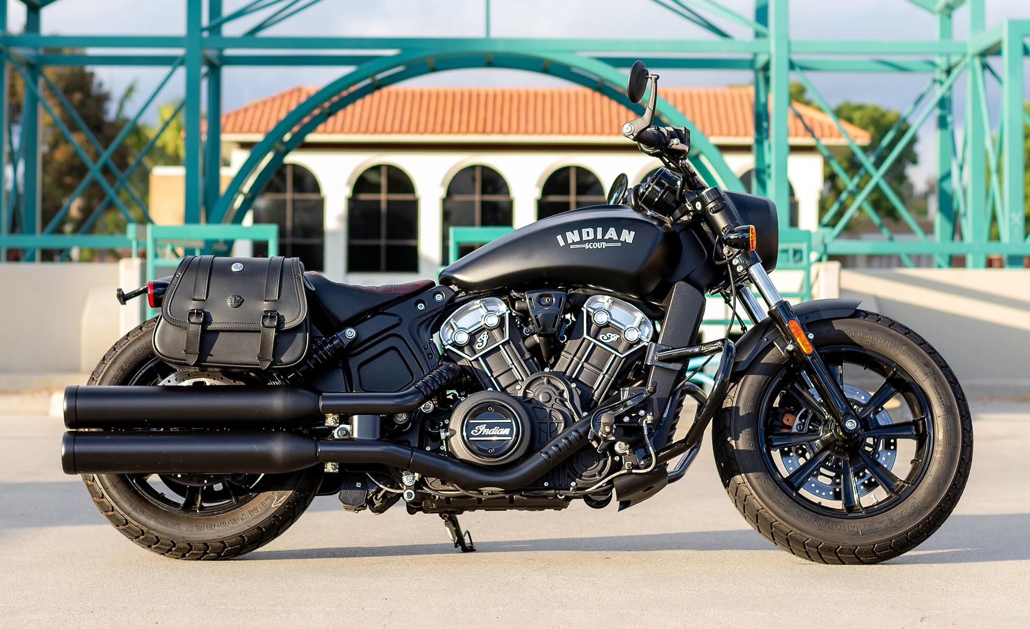Viking Spiritblade Large Indian Scout Rogue Leather Motorcycle Saddlebags @expand