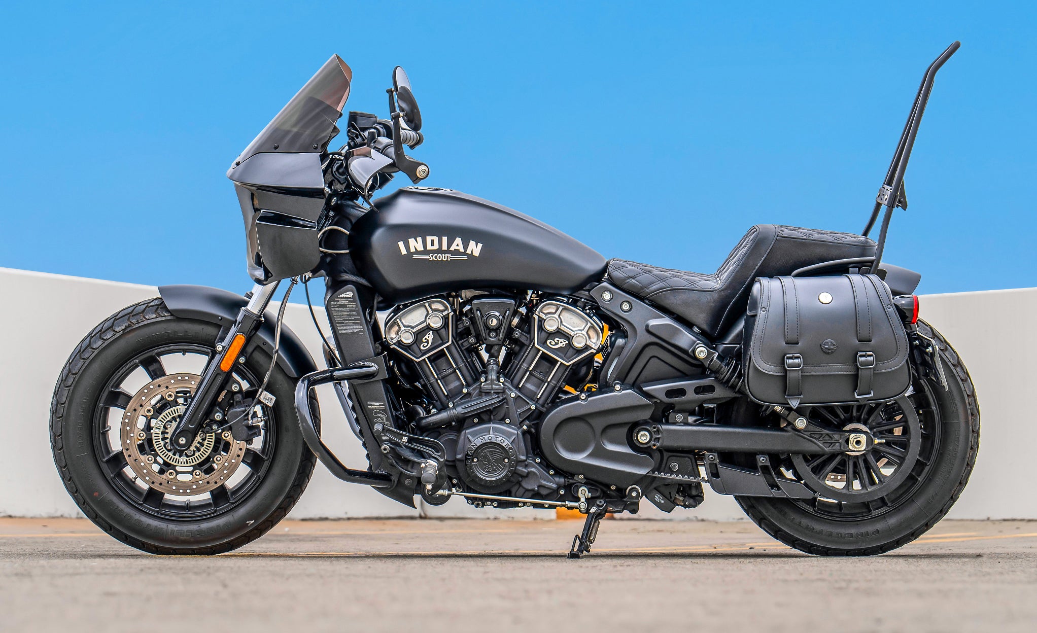 25L - SpiritBlade Medium Indian Scout Bobber Sixty Leather Motorcycle Saddlebags Lifestyle @expand