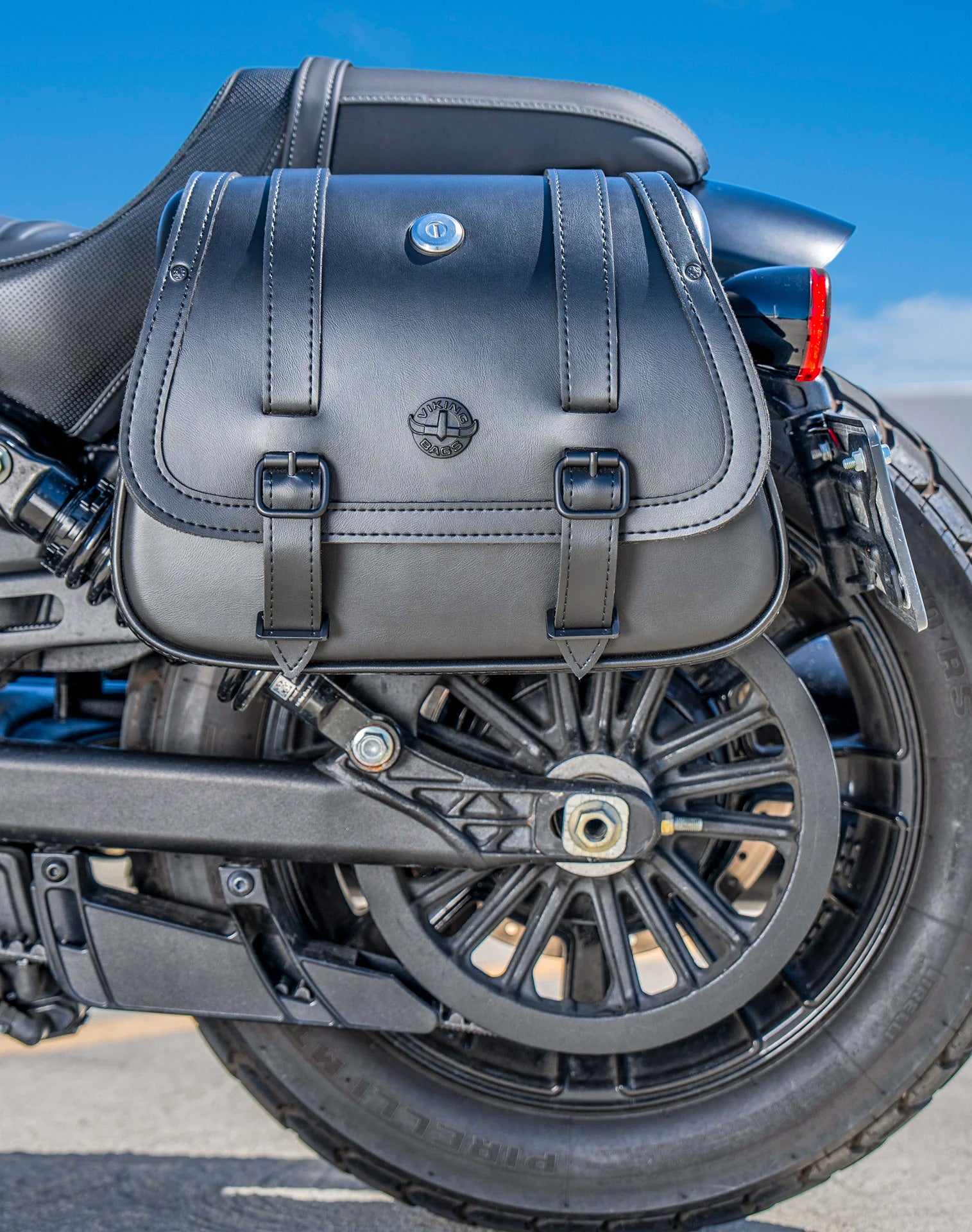 Viking 25L SpiritBlade Medium Indian Scout Rogue Sixty Leather