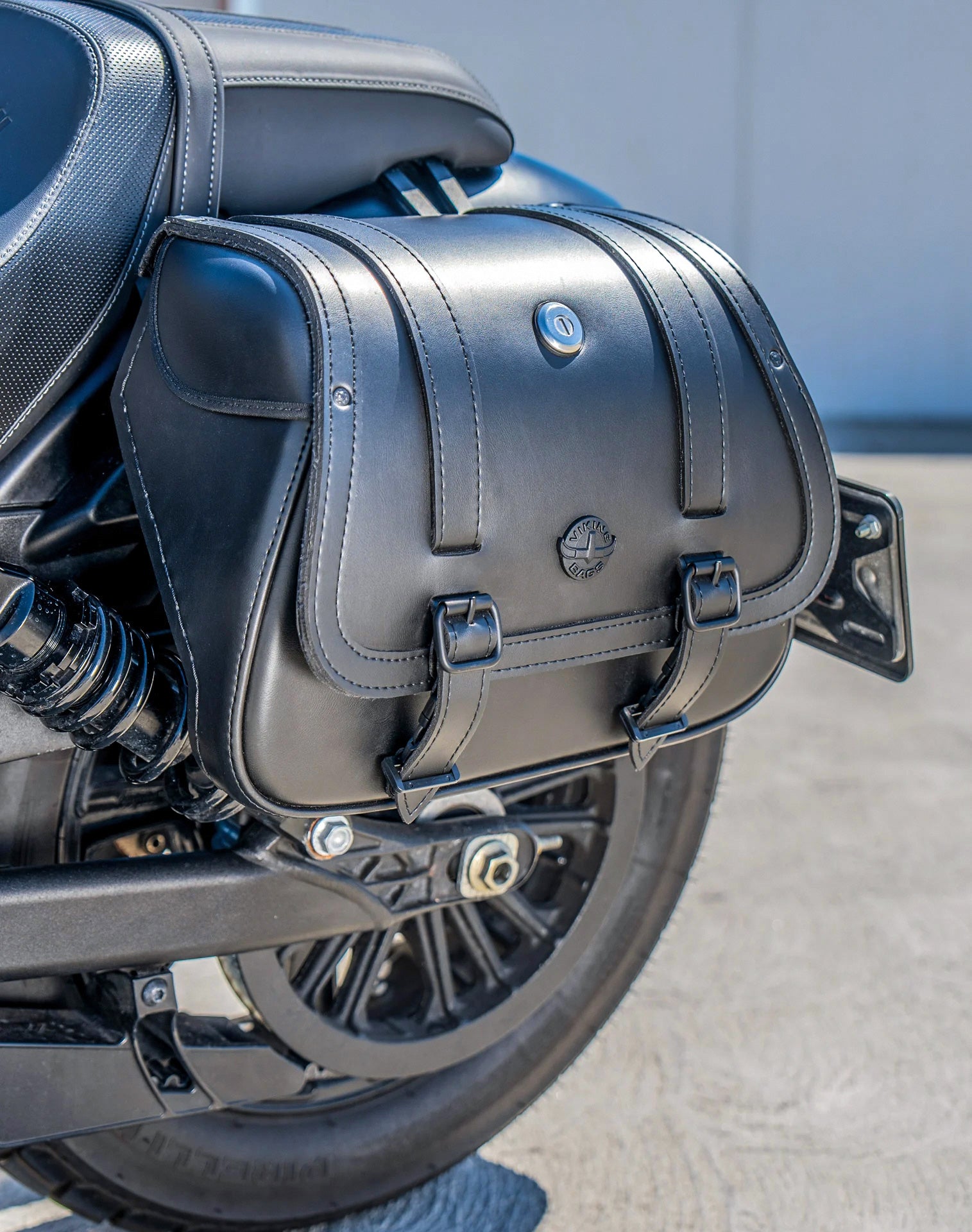 Viking 25L SpiritBlade Medium Indian Scout Rogue Sixty Leather