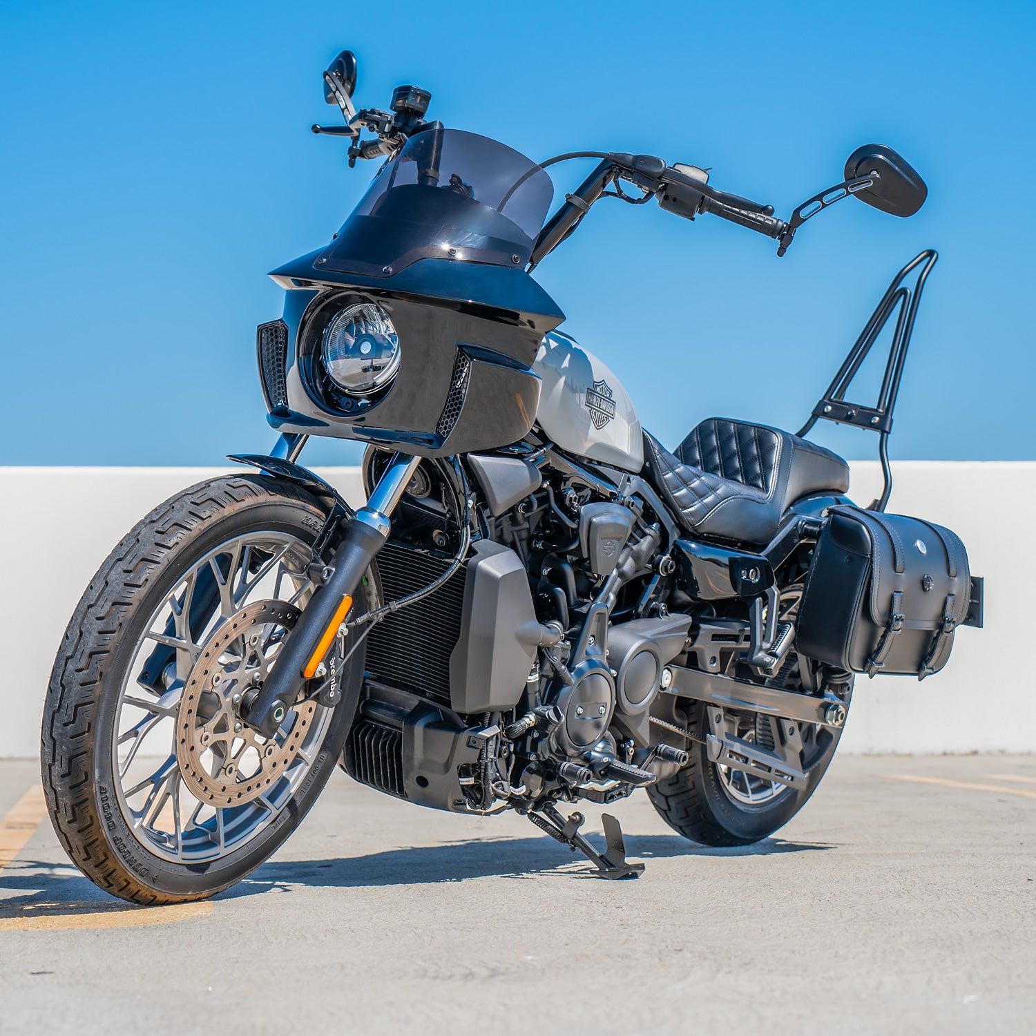 Viking 14L Viper Medium Harley Sportster Nightster RH975/S Leather