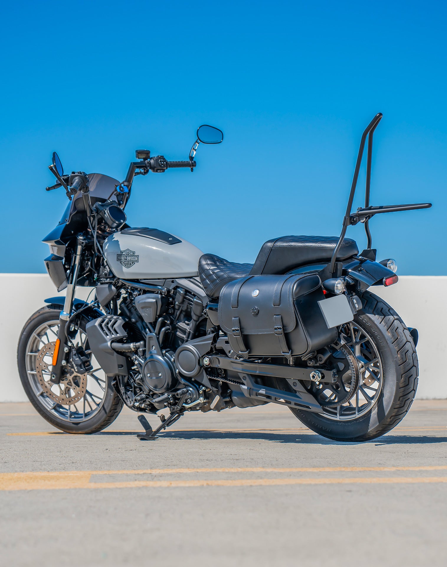 Viking 14L Viper Medium Harley Sportster Nightster RH975/S Leather